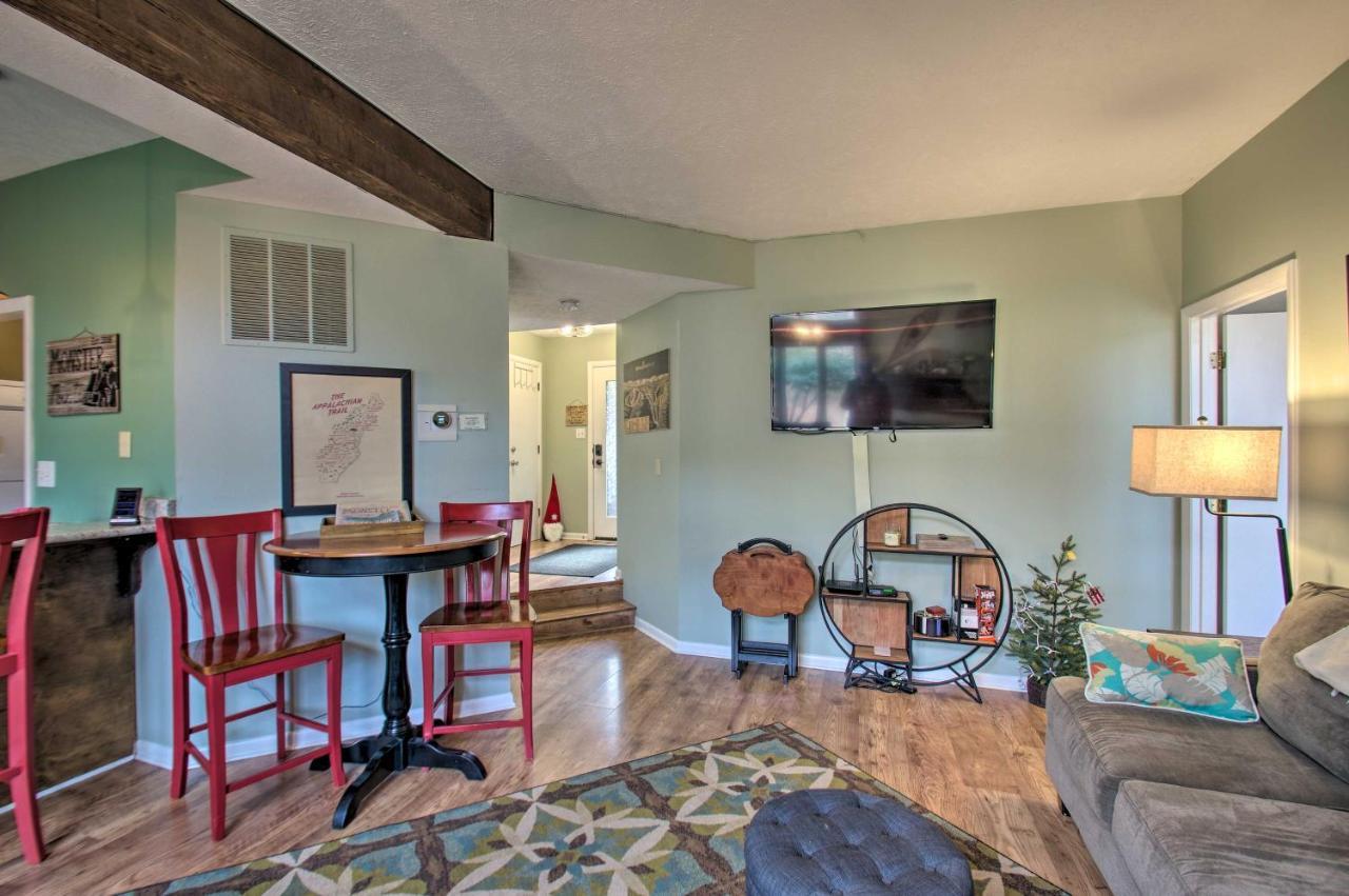 Wintergreen Resort Mountain Condo With Pool Access! Lyndhurst Exteriör bild