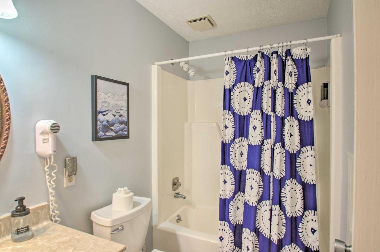 Wintergreen Resort Mountain Condo With Pool Access! Lyndhurst Exteriör bild